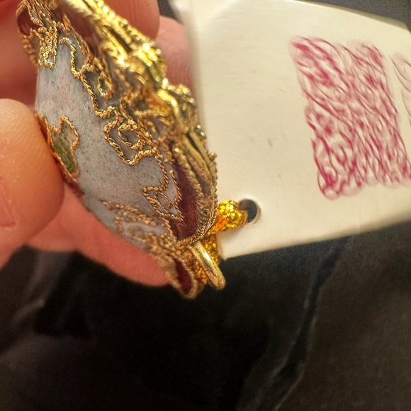 Elegant Gold and Pink Heart Pendant - Picture 5 of 9